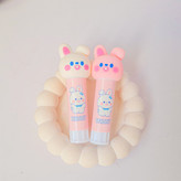 خرگوش سفید وصورتی